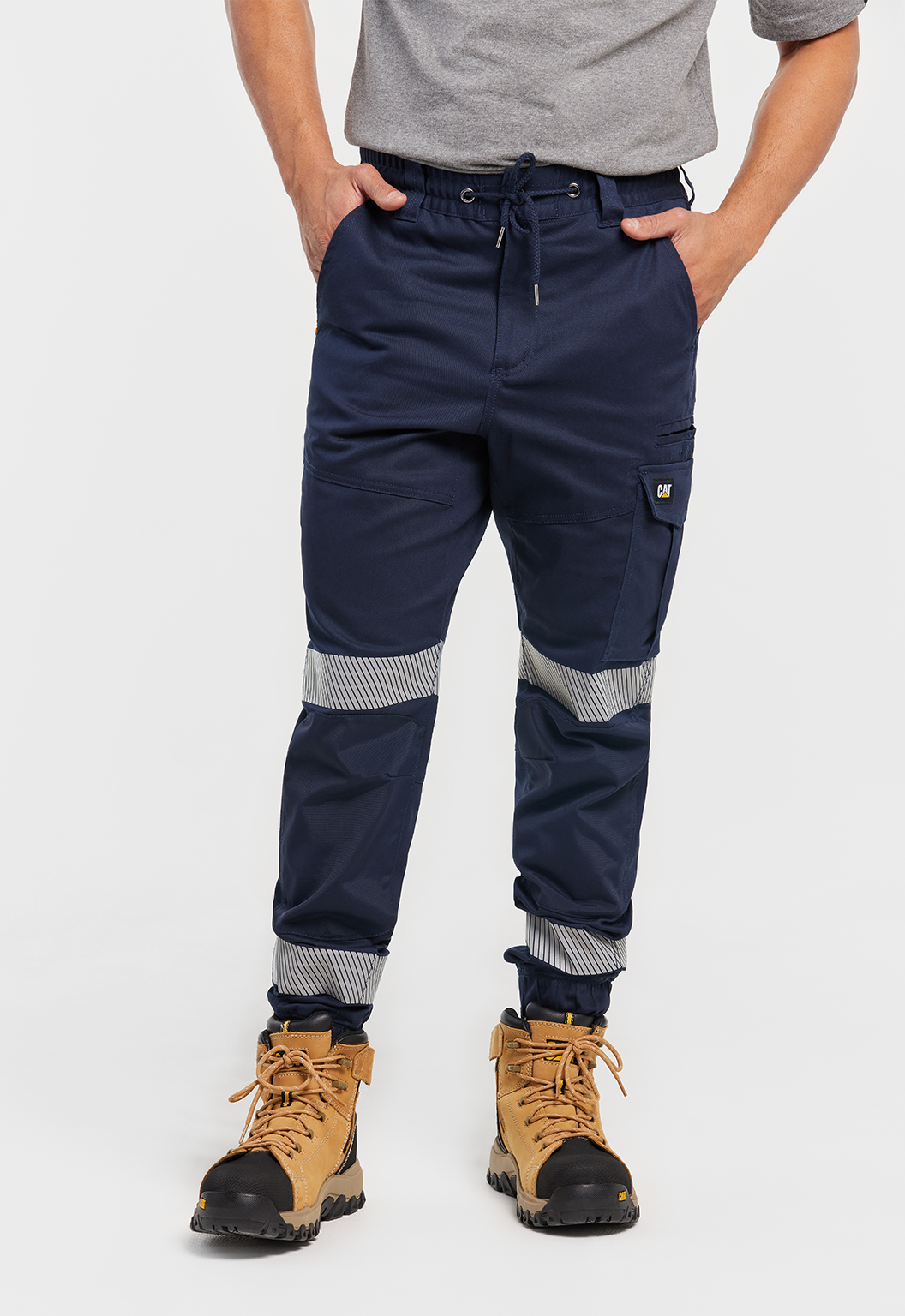 Dynamic Cuffed Taped Pant